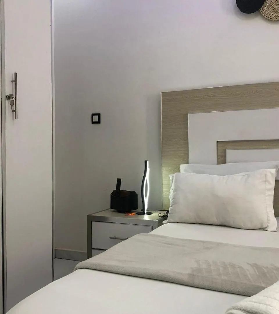 Seckebe Immo Et Business Dakar Suite 3 Apartment